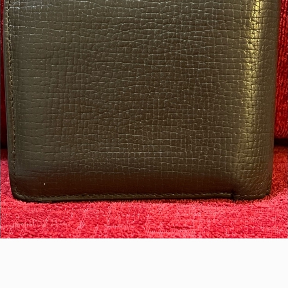 BURBERRY AUTHENTIC BROWN GRAINED LEATHER BIFOLD WITH NOVA CHECK INTERIOR ACCENTS - Picture 14 of 14
